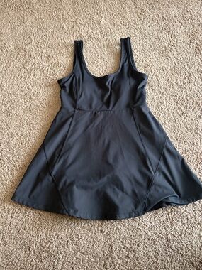 Black Scoop Neck Active Dress